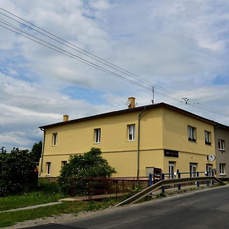 Penzion Oso Ménhárd Kültér fotó
